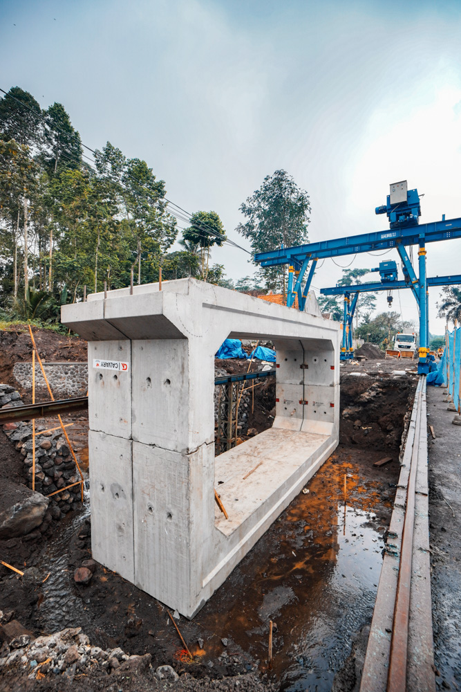 DOUBLE U-BOX 8 METERS LUMAJANG