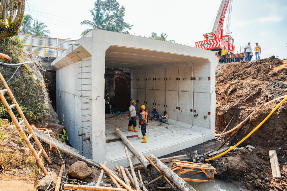 DOUBLE U-BOX 6 METERS LUMAJANG