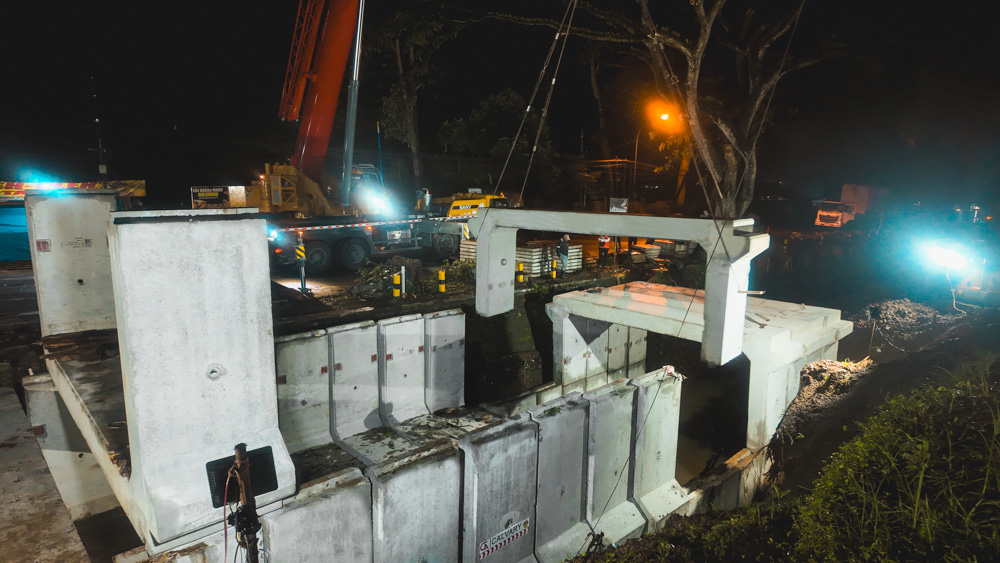 DOUBLE U-BOX 6 METERS BATU