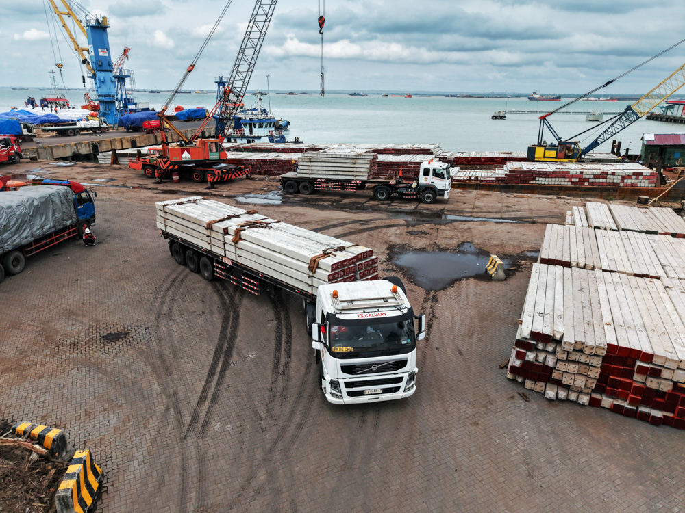PILE DELIVERY TO BORNEO