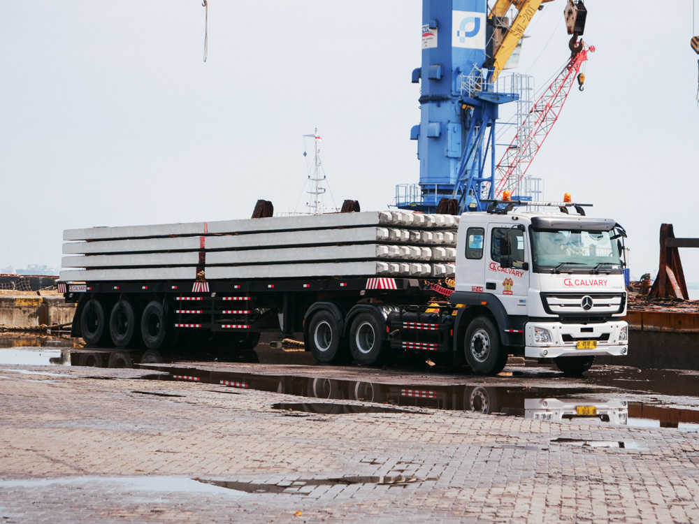 PILE DELIVERY TO BORNEO