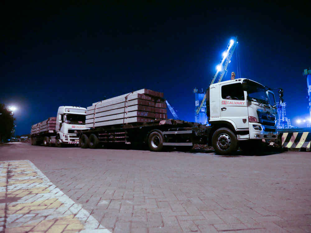 PILE DELIVERY TO BORNEO