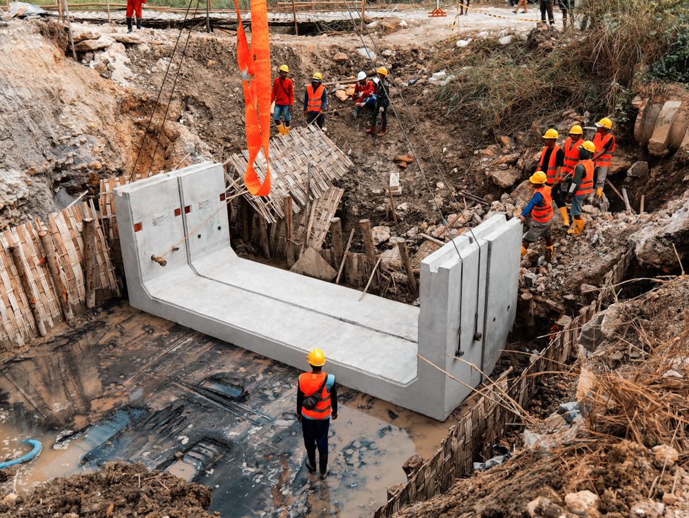DOUBLE U-BOX 6 METERS BOJONEGORO