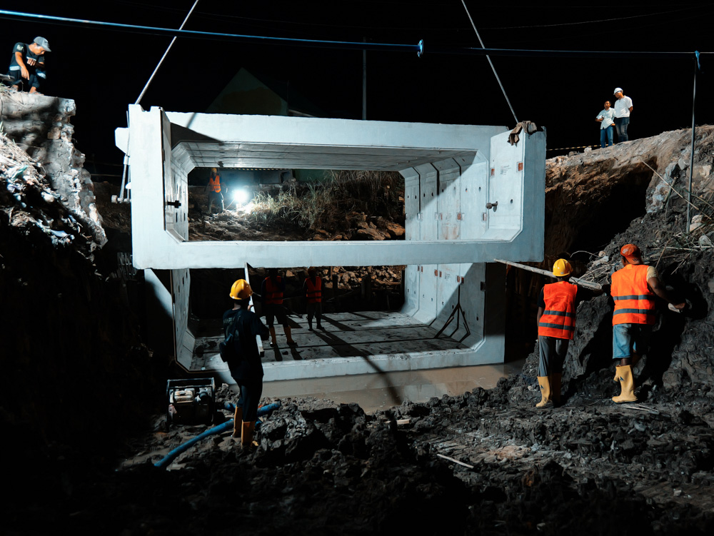 DOUBLE U-BOX 6 METERS BOJONEGORO