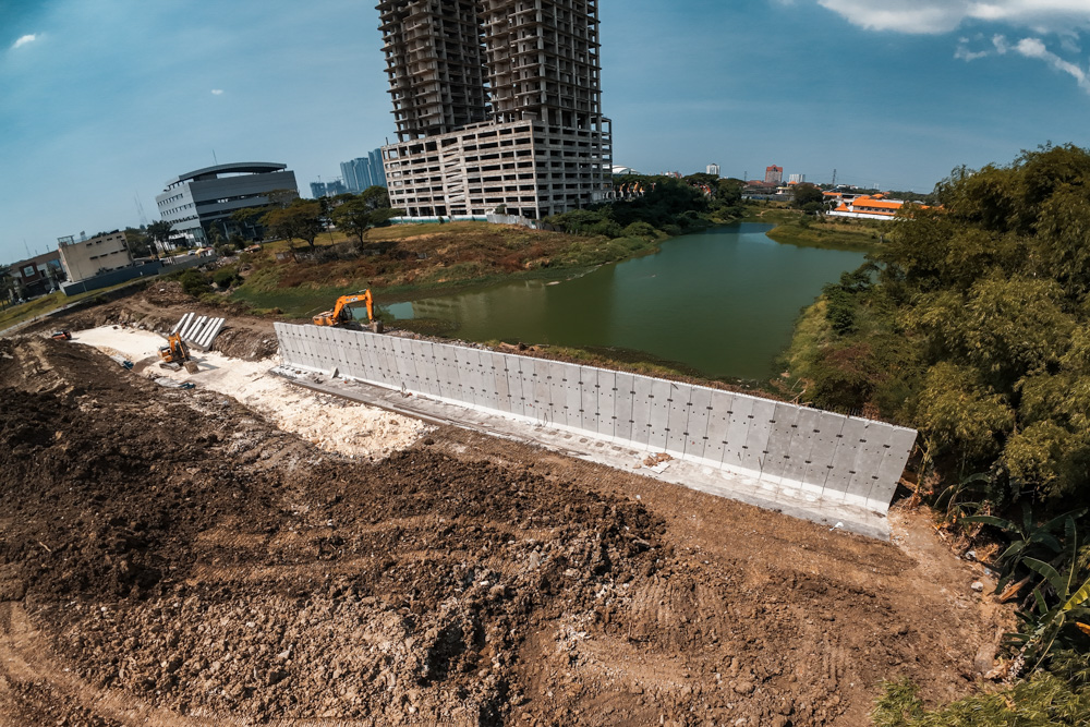 L-GUTTER SURABAYA