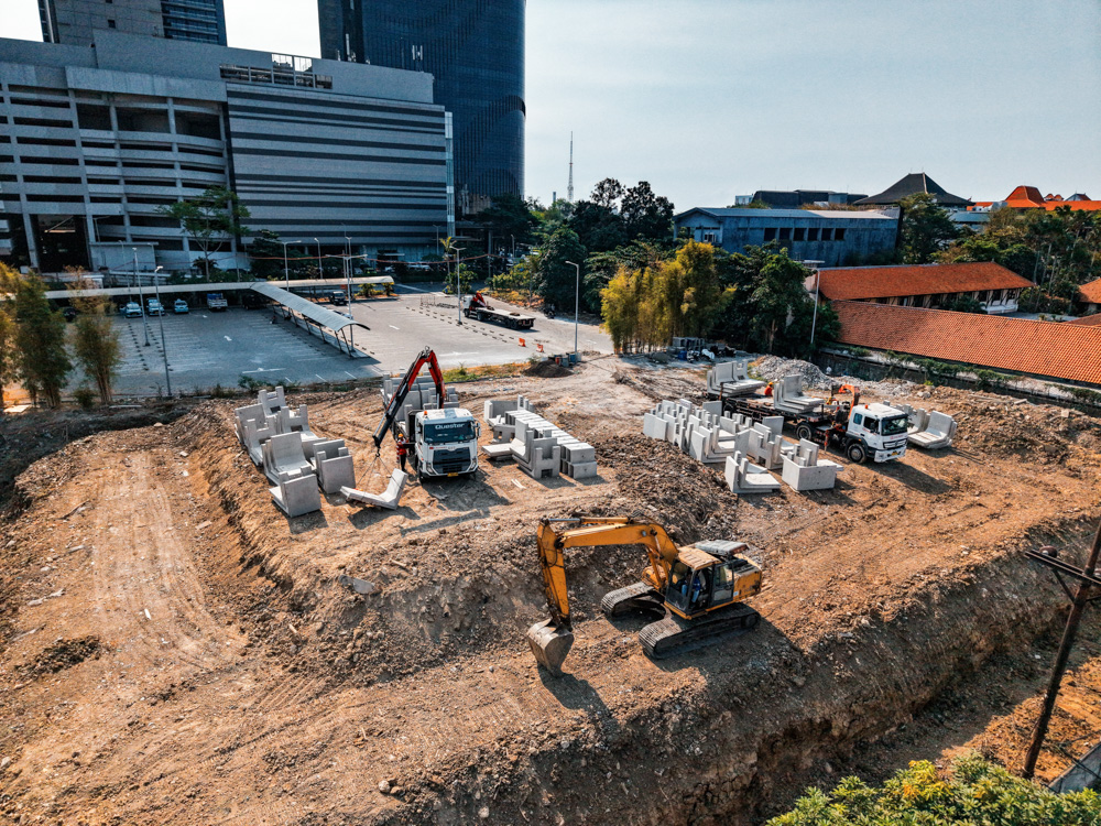 RETAINING WALL DI PERKOTAAN&nbsp; MENGGUNAKAN L-GUTTER&nbsp;